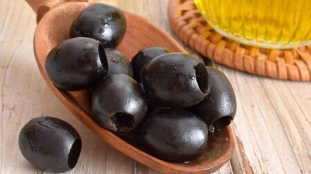¿Por qué las aceitunas en salmuera se pudren? Descubre cómo conservarlas adecuadamente Sabor