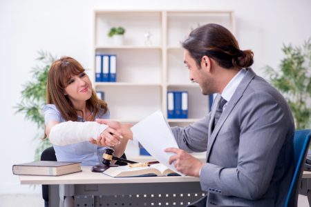 Ejemplos y coberturas: Seguro de responsabilidad civil explicado Ejemplos y coberturas: Seguro de responsabilidad civil explicado
