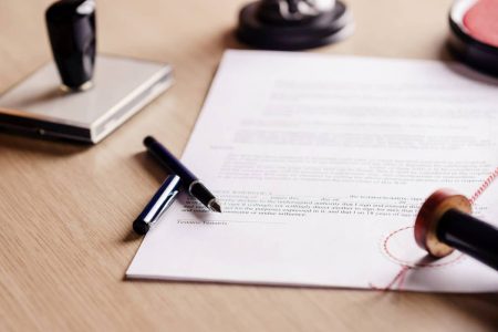 Descubre los documentos legales: definición, importancia y ejemplos Elementos comunes en los documentos legales y administrativos: