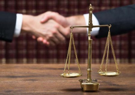 Explorando la importancia de la &eacute;tica en la fundamentaci&oacute;n del derecho