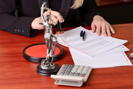 ¿Quién puede certificar documentos? Guía completa de legalización y autenticación ¿Cuál es el proceso de legalización de documentos?
